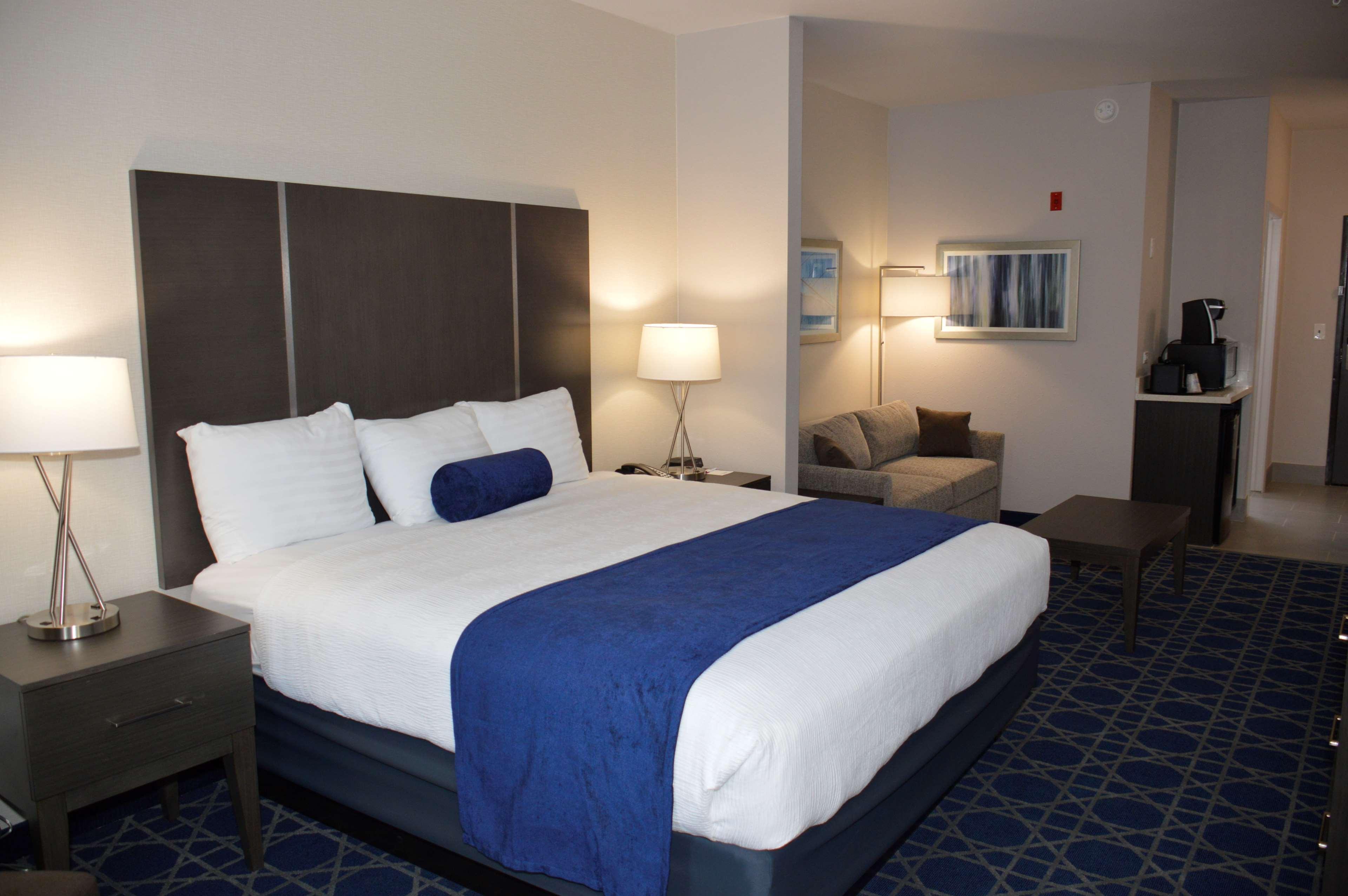 Best Western Plus Rama Inn & Suites ラグランド エクステリア 写真