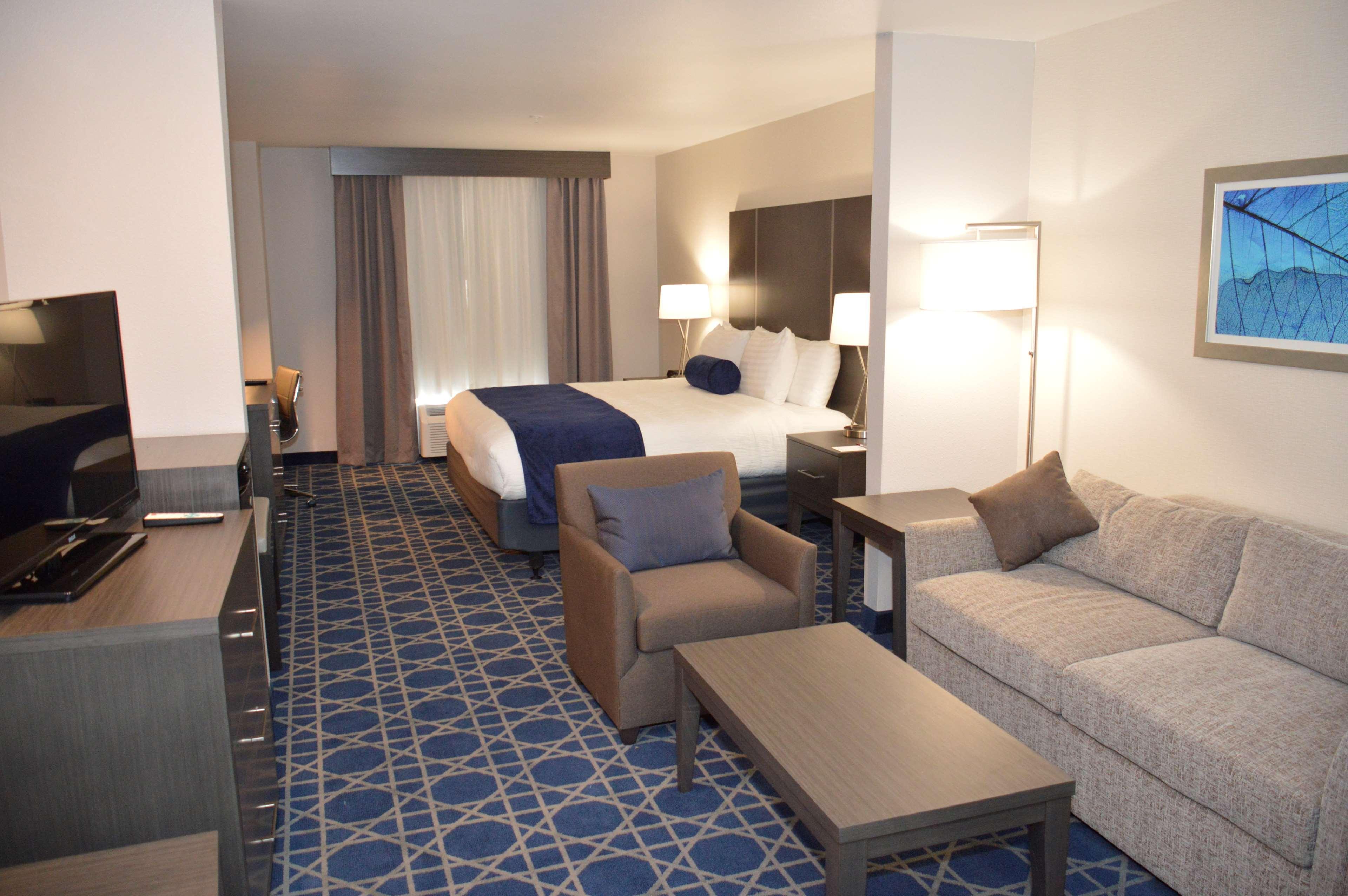 Best Western Plus Rama Inn & Suites ラグランド エクステリア 写真