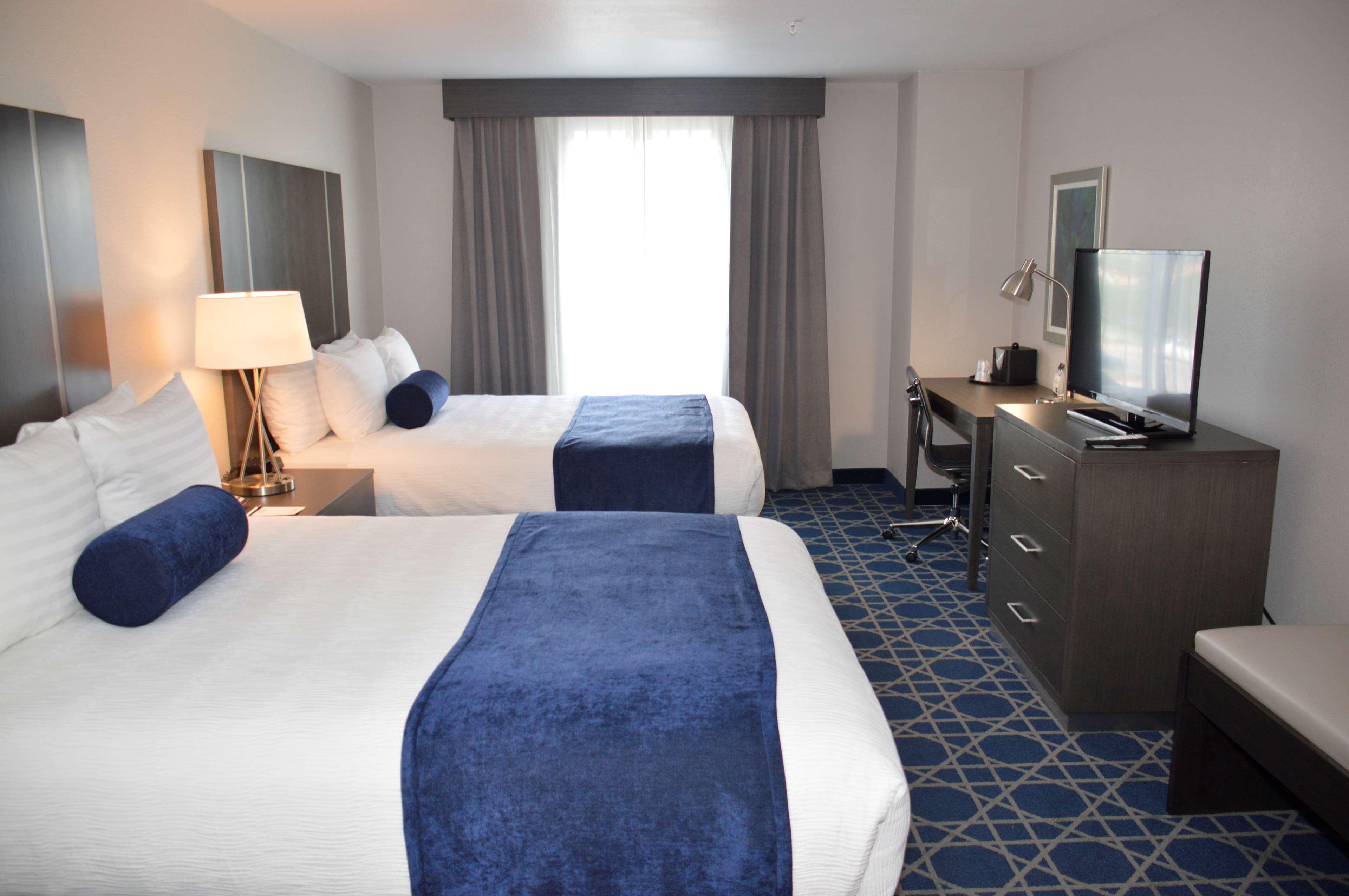 Best Western Plus Rama Inn & Suites ラグランド エクステリア 写真