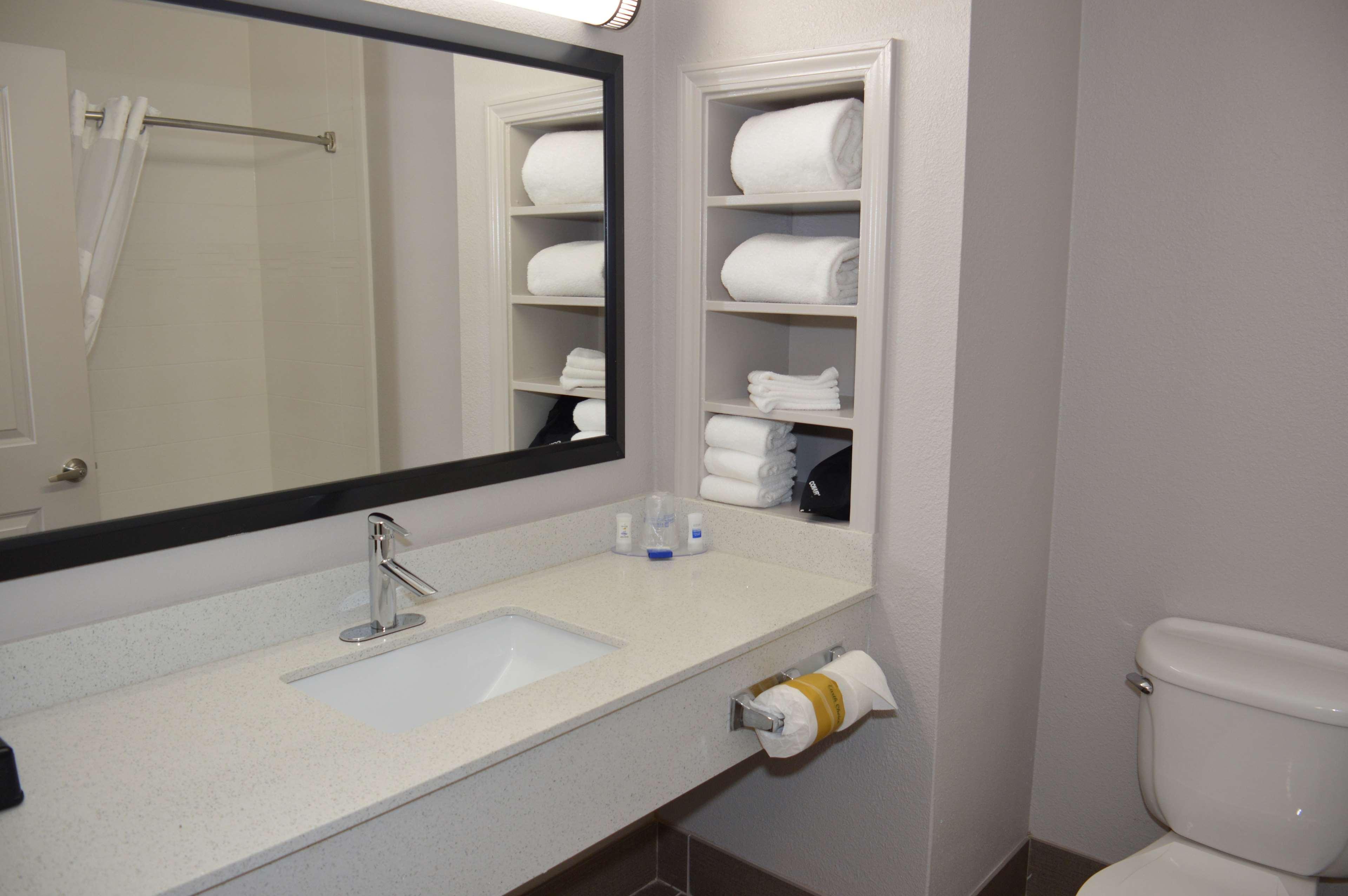 Best Western Plus Rama Inn & Suites ラグランド エクステリア 写真